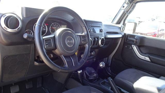 2015 Jeep Wrangler Unlimited 4WD 4dr Sahara