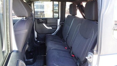 2015 Jeep Wrangler Unlimited 4WD 4dr Sahara