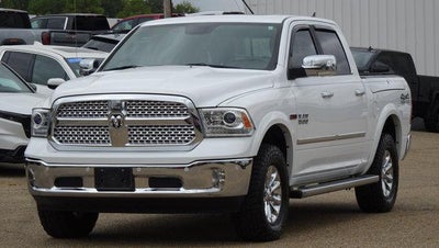 2018 RAM 1500 Laramie 4x4 Crew Cab 5'7" Box