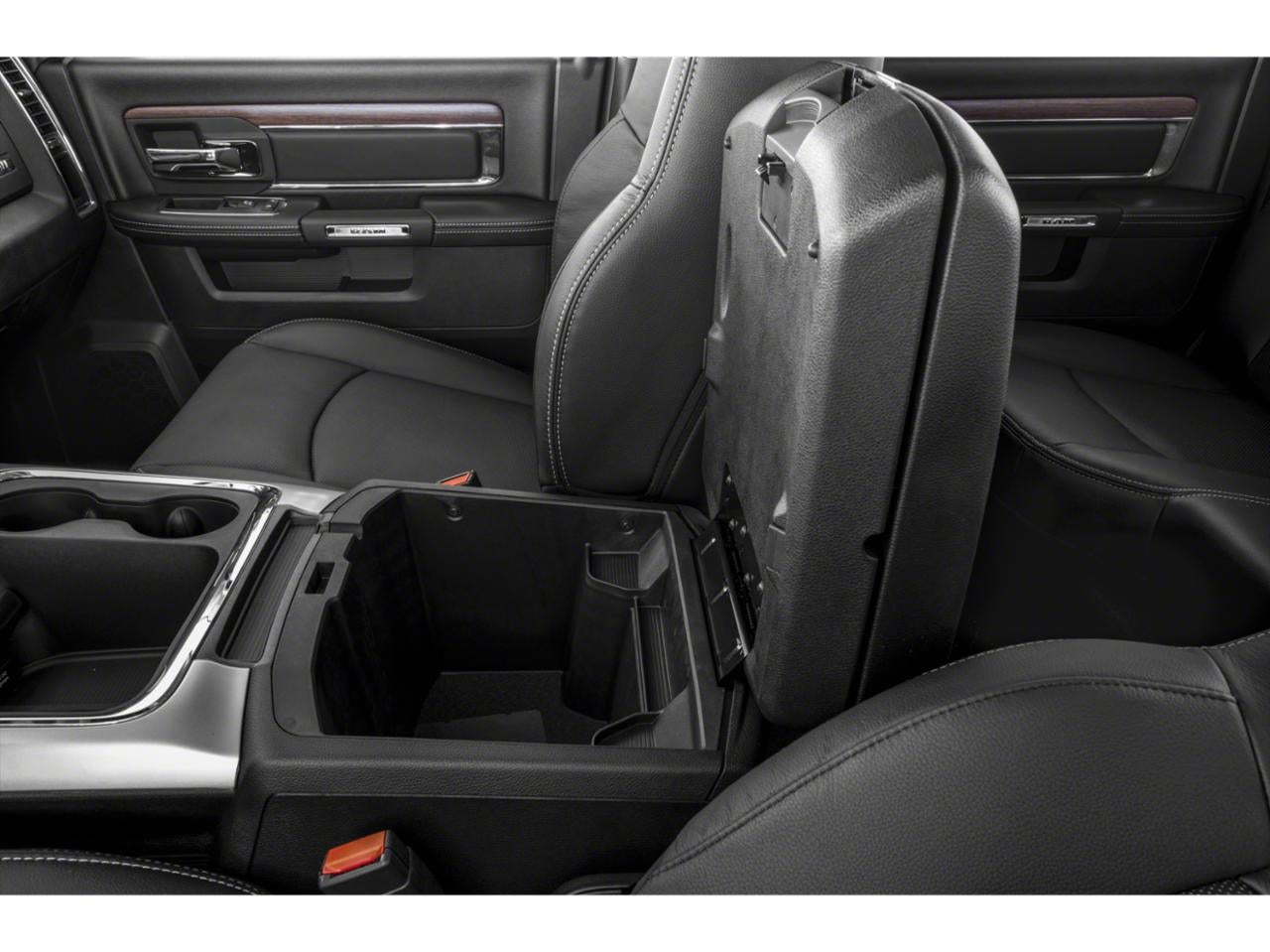 2018 RAM 1500 Laramie 4x4 Crew Cab 5'7" Box