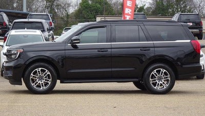 2025 Ford Expedition Active 4x2