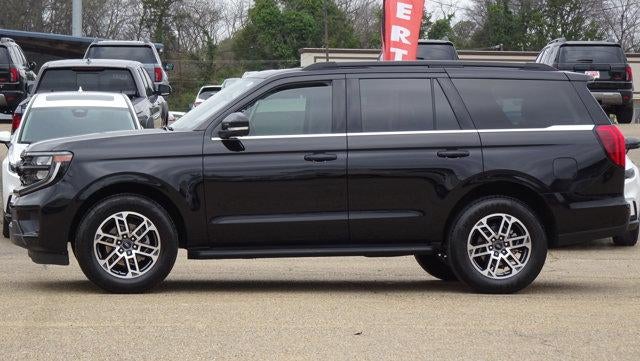 2025 Ford Expedition Active 4x2