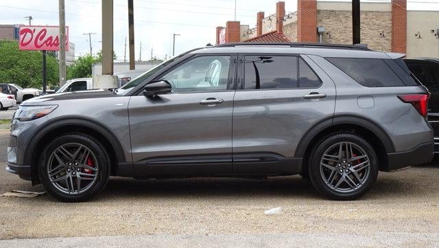 2025 Ford Explorer ST-Line 4WD