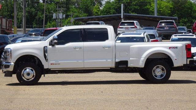 2026 Ford F-350 Lariat 4x4 Crew Cab 8' Box DRW's photo