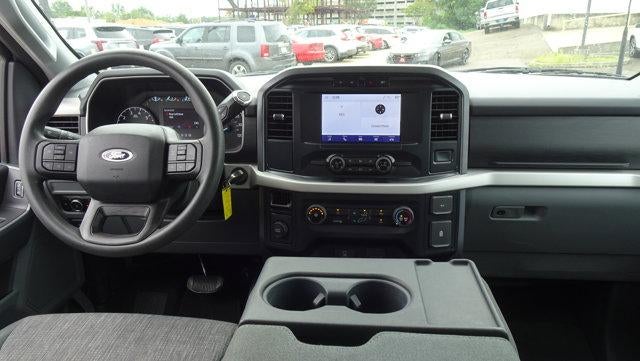 2023 Ford F-150 XL 2WD SuperCrew 5.5' Box