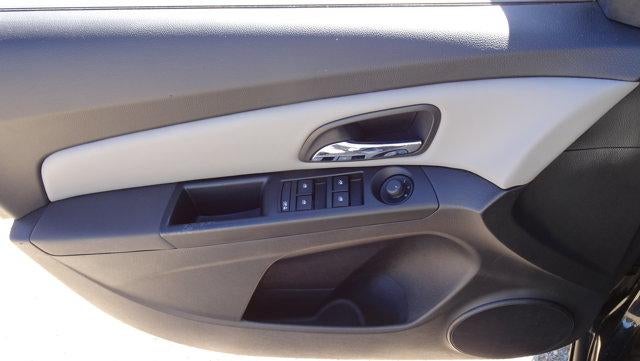 2014 Chevrolet Cruze Sedan LS (Automatic)
