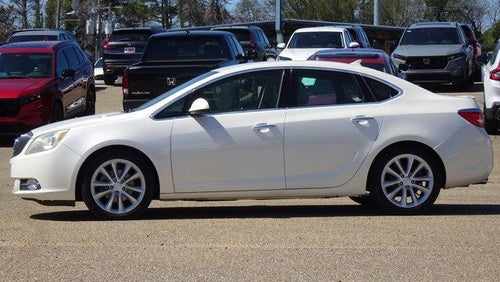 2013 Buick Verano 4dr Sdn Leather Group