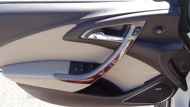 2013 Buick Verano 4dr Sdn Leather Group