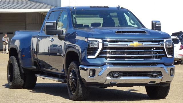 2024 Chevrolet Silverado 3500 HD Crew Cab Long Box 4-Wheel Drive LTZ