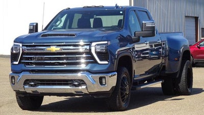 2024 Chevrolet Silverado 3500 HD Crew Cab Long Box 4-Wheel Drive LTZ
