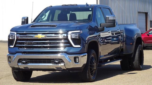 2024 Chevrolet Silverado 3500 HD Crew Cab Long Box 4-Wheel Drive LTZ