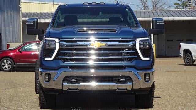 2024 Chevrolet Silverado 3500 HD Crew Cab Long Box 4-Wheel Drive LTZ