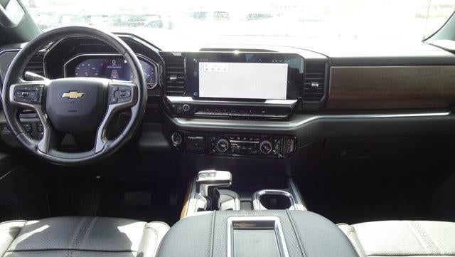 2022 Chevrolet Silverado 1500 Crew Cab Short Box 4-Wheel Drive High Country