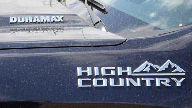 2022 Chevrolet Silverado 1500 Crew Cab Short Box 4-Wheel Drive High Country