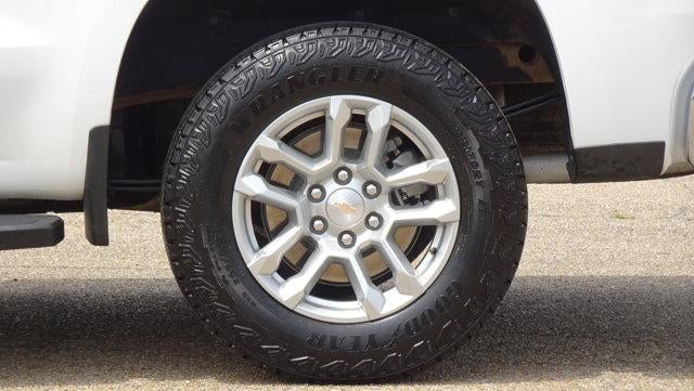 2025 Chevrolet Silverado 1500 Crew Cab Short Box 4-Wheel Drive LT 1LT
