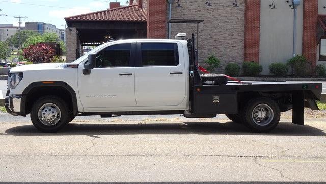 2024 GMC Sierra 3500 HD CC 4WD Crew Cab 177" WB, 60" CA Pro