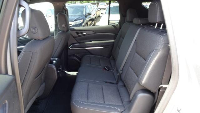 2024 Chevrolet Traverse LS w/1FL