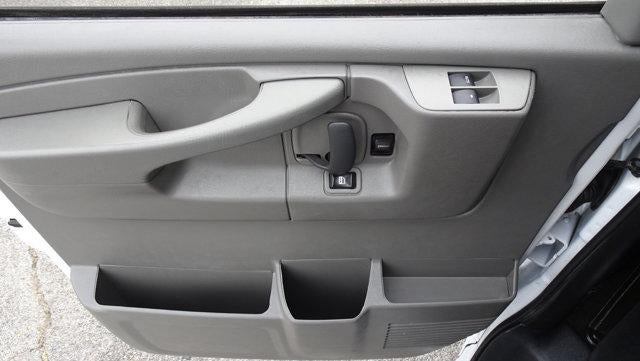 2015 Chevrolet Express Passenger 2500 Regular Wheelbase Rear-Wheel Drive 1LS