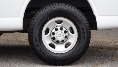 2015 Chevrolet Express Passenger 2500 Regular Wheelbase Rear-Wheel Drive 1LS