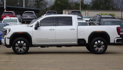 2024 GMC Sierra 2500 HD Crew Cab Standard Box 4-Wheel Drive Denali