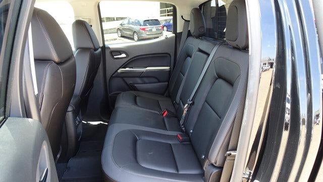 2022 GMC Canyon Crew Cab Short Box 4-Wheel Drive AT4 w/Leather