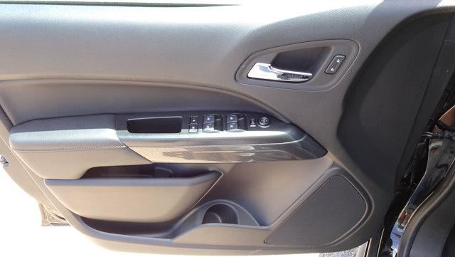2022 GMC Canyon Crew Cab Short Box 4-Wheel Drive AT4 w/Leather