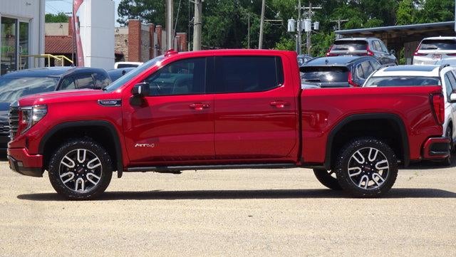 2022 GMC Sierra 1500 Crew Cab Short Box 4-Wheel Drive AT4