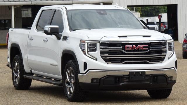 2022 GMC Sierra 1500 Crew Cab Short Box 4-Wheel Drive SLT