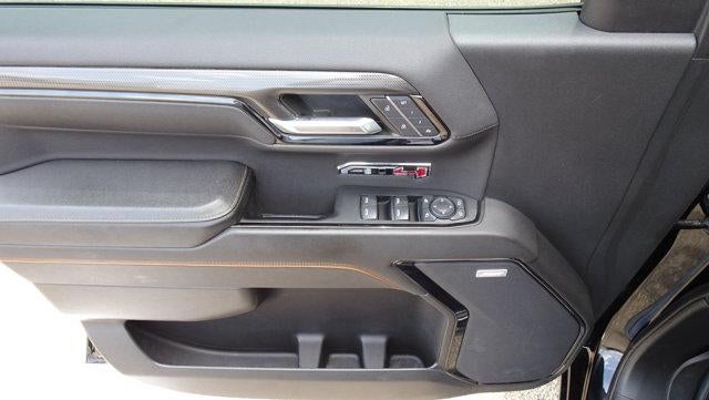 2023 GMC Sierra 1500 Crew Cab Short Box 4-Wheel Drive AT4