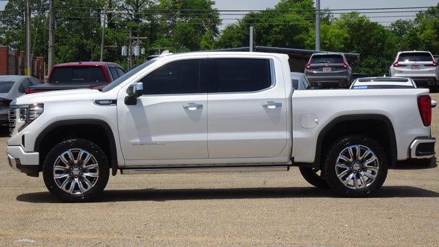 2023 GMC Sierra 1500 Crew Cab Short Box 4-Wheel Drive Denali