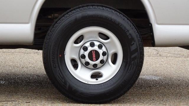 2022 GMC Savana Cargo Van 2500 Extended Wheelbase Rear-Wheel Drive