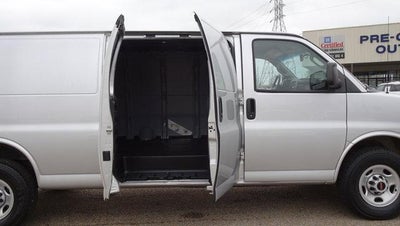 2022 GMC Savana Cargo Van 2500 Extended Wheelbase Rear-Wheel Drive