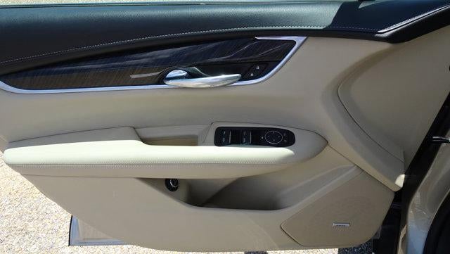 2017 Cadillac XT5 FWD 4dr