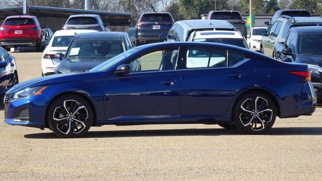 2024 Nissan Altima 2.5 SR Sedan