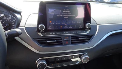 2025 Nissan Altima SR FWD