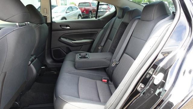2022 Nissan Altima 2.5 SV Sedan