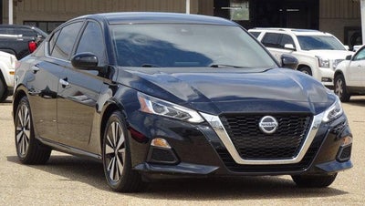 2022 Nissan Altima 2.5 SV Sedan