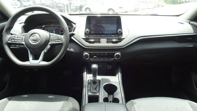 2022 Nissan Altima 2.5 SV Sedan