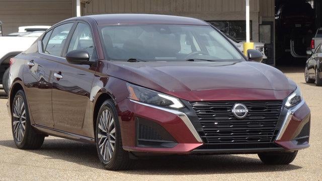 2024 Nissan Altima 2.5 SV Sedan