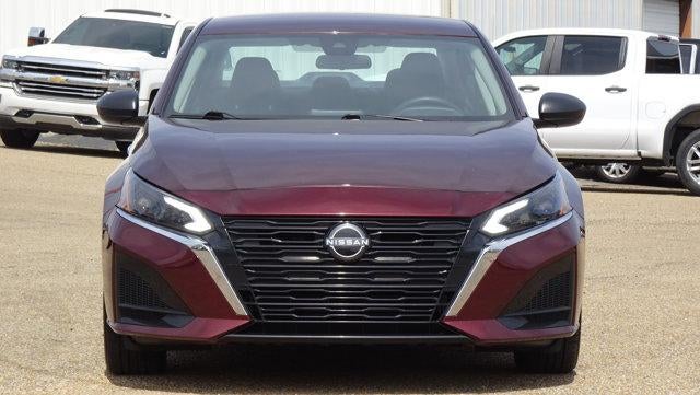 2024 Nissan Altima 2.5 SV Sedan