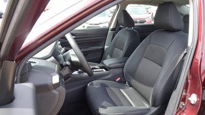 2024 Nissan Altima 2.5 SV Sedan