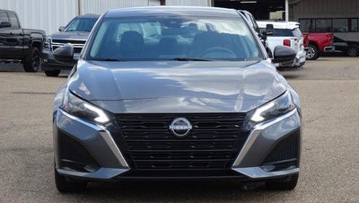 2025 Nissan Altima SV FWD