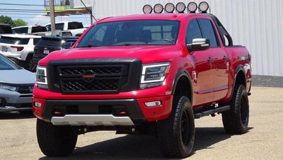 2021 Nissan Titan 4x4 Crew Cab PRO-4X