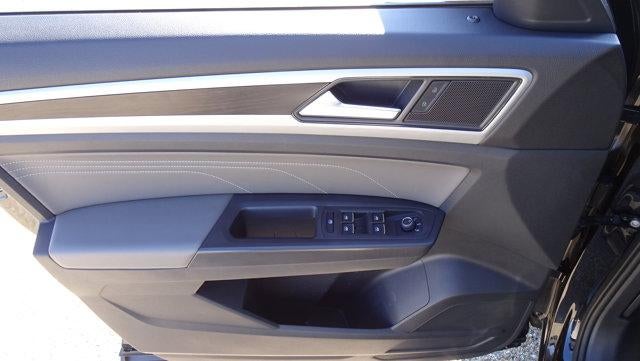 2022 Volkswagen Atlas 3.6L V6 SE w/Technology FWD