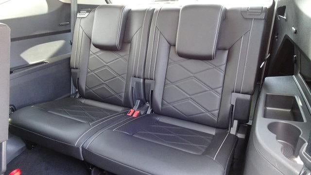 2025 Volkswagen Atlas 2.0T SE w/Technology FWD