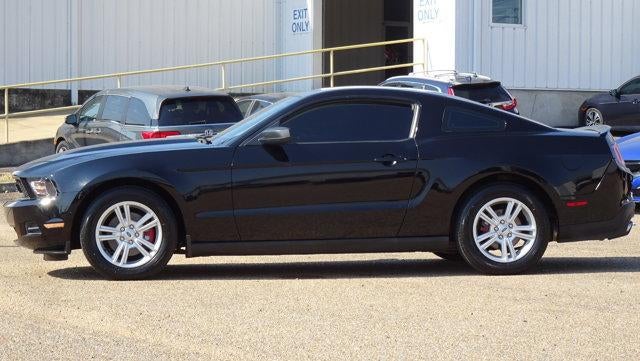 2011 Ford Mustang 2dr Cpe V6