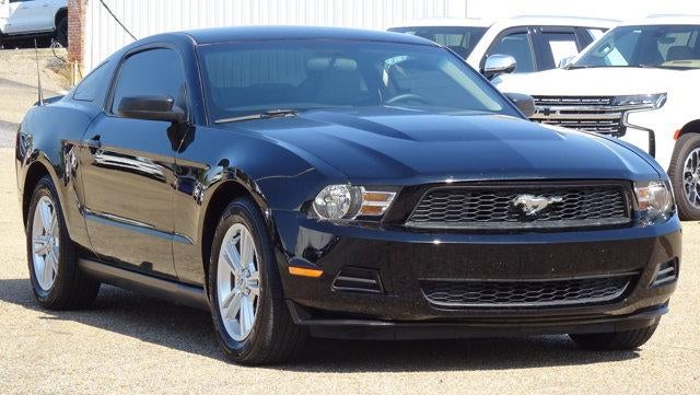 2011 Ford Mustang 2dr Cpe V6