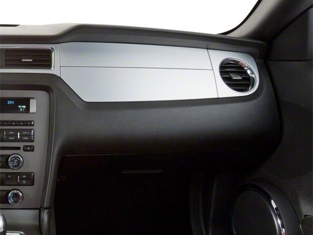 2011 Ford Mustang 2dr Cpe V6