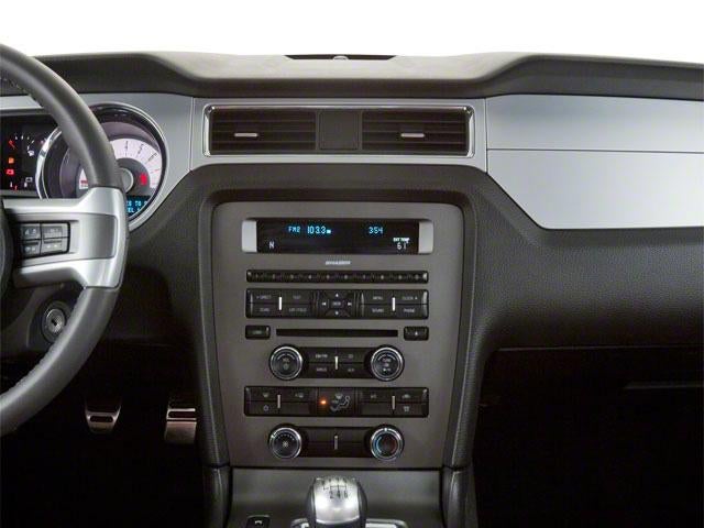 2011 Ford Mustang 2dr Cpe V6