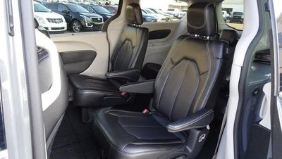 2023 Chrysler Pacifica Touring L FWD